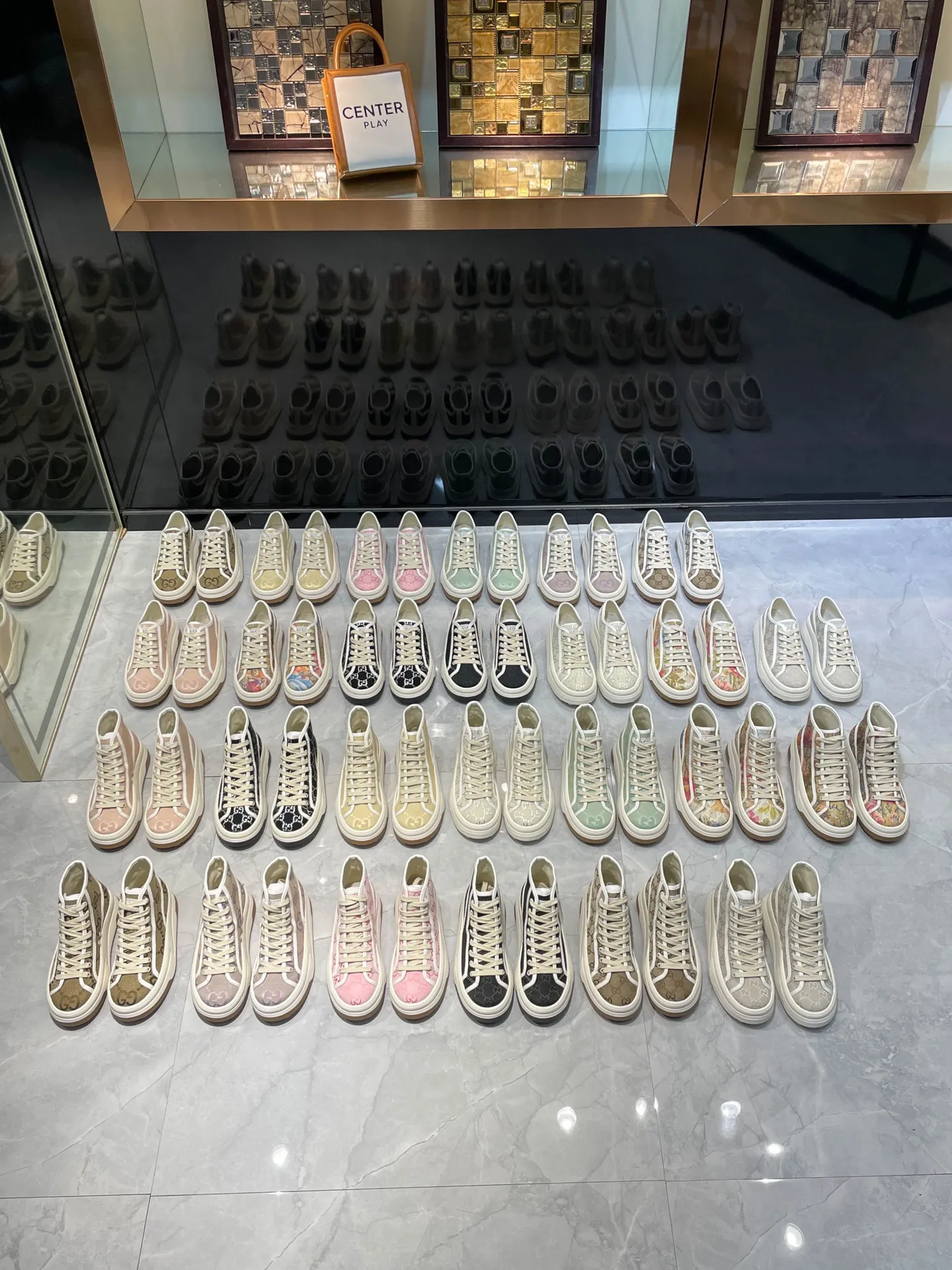 👟👟Ex-factory price 480👟👟 Women's Shoes Women's Clothing 2023Gucci low-top casual sports shoes, top version! Oil edge craftsmanship ➕Set of announcement🌸🌸🌸1:1 reproduction. New model for early spring, creating a perfect style💣💣💣street style🔥🔥🔥cool and trendy C-level fashionable outfit with retro and futuristic feel🌹🌹🌹classic shoe shape + British color matching design, super attractive. All kinds of leather splicing, original reverse mold last, imported high-end knitting needle jacquard fabric showing exquisite texture! Open mold to customize high-density outsole. 13 colors available. Comes fully packaged. Size: Female 35-41